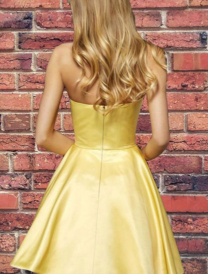 wholesale  A-Line Hot Flirty Homecoming Cocktail Party Dress Strapless Sleeveless Short / Mini Satin with Sleek Pleats