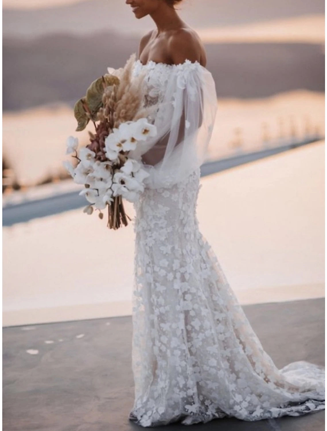 Wholesa Hall Formal Wedding Dresses A-Line Sweetheart Long Sleeve Court Train Lace Bridal Gowns With Pleats Appliques