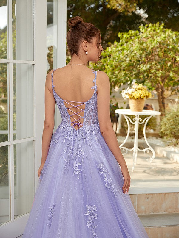 Wholesa A-Line/Princess Tulle Applique Straps Sleeveless Court Train Dresses