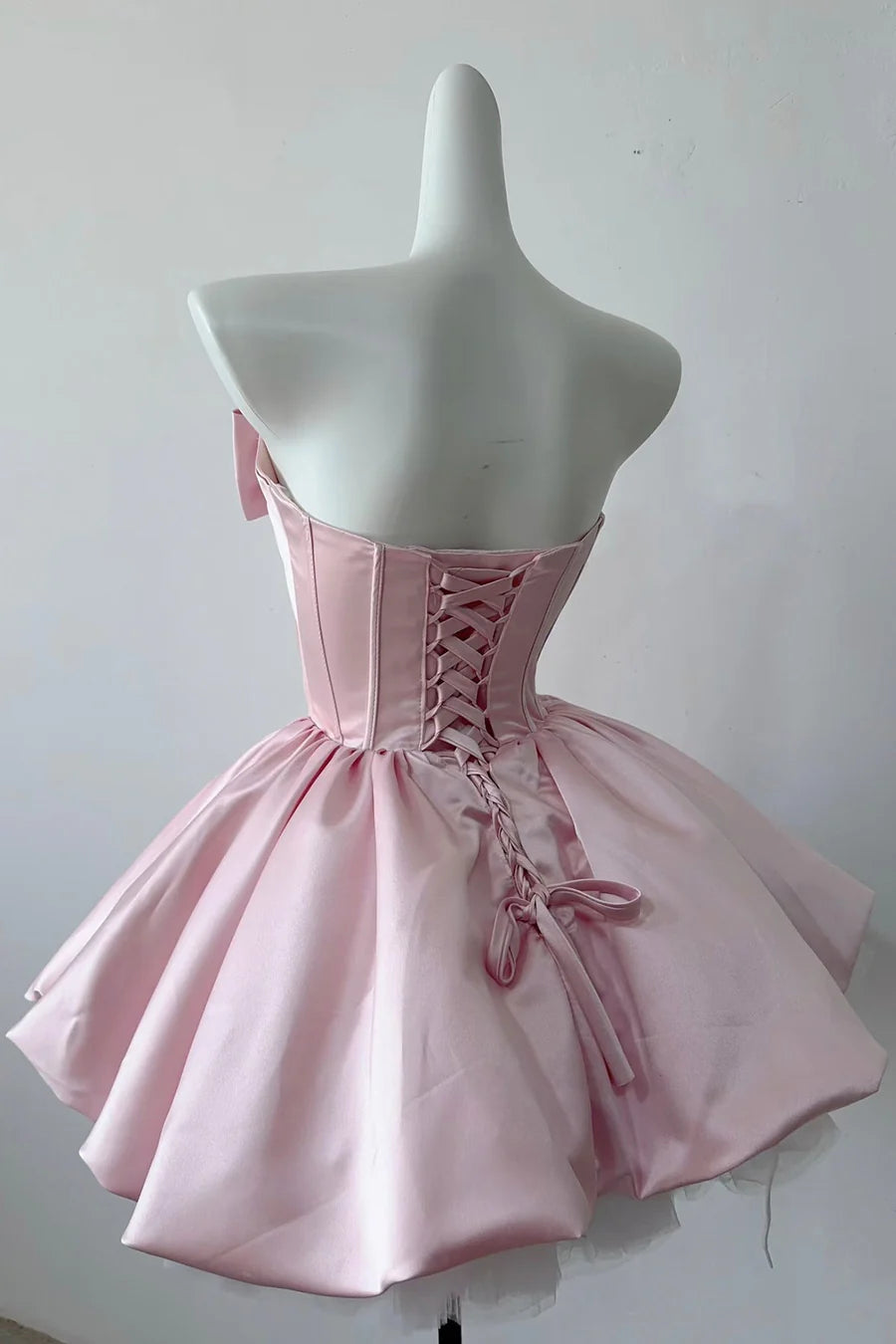 Aimishang Lovely Strapless A Line Satin Lace-Up Back Short Birthday Party Dress Cute Graduation Homecoming Dress with Bow