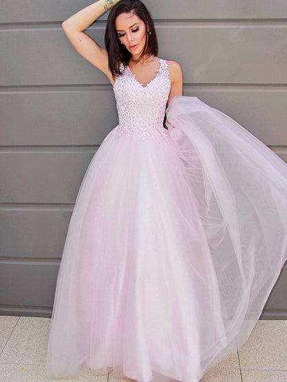 Wholesa A-Line/Princess V-neck Sleeveless Applique Tulle Floor-Length Dresses