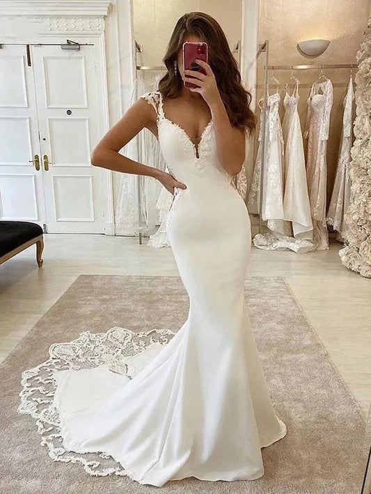 Wholesa  Sheath/Column Stretch Crepe Lace V-neck Sleeveless Sweep/Brush Train Wedding Dresses