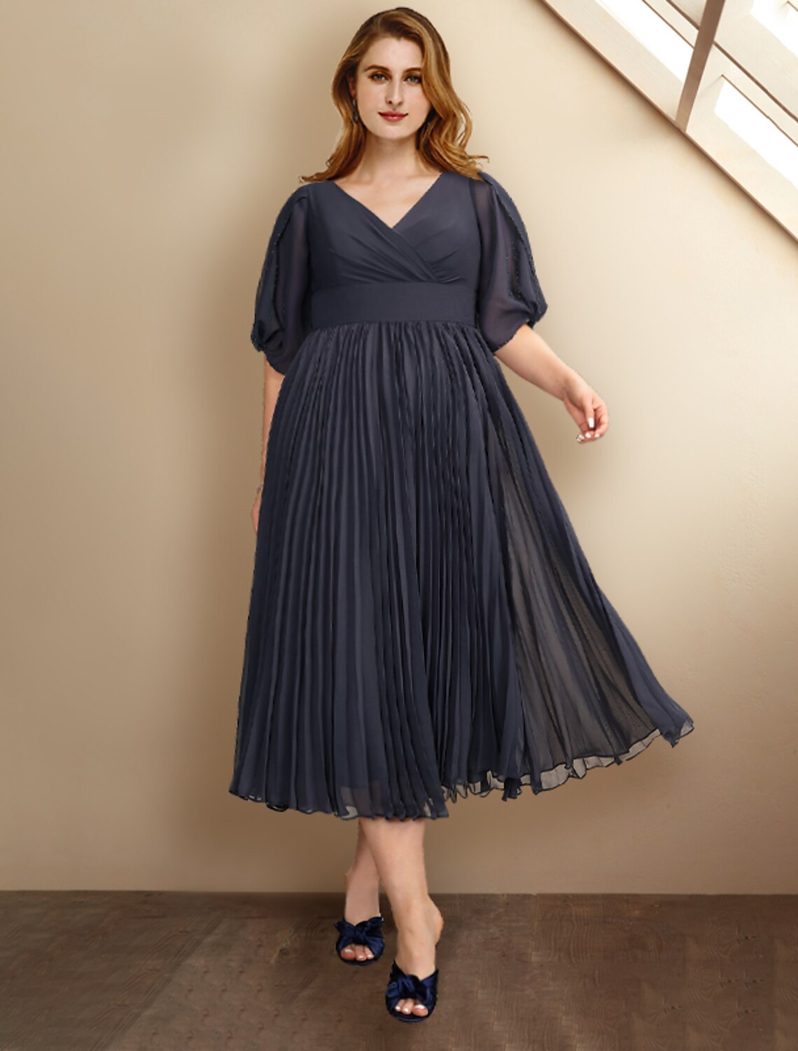 Wholesa A-Line Mother of the Bride Dresses Plus Size Hide Belly Curve Elegant Dress Formal Tea Length Short Sleeve V Neck Chiffon with Pleats