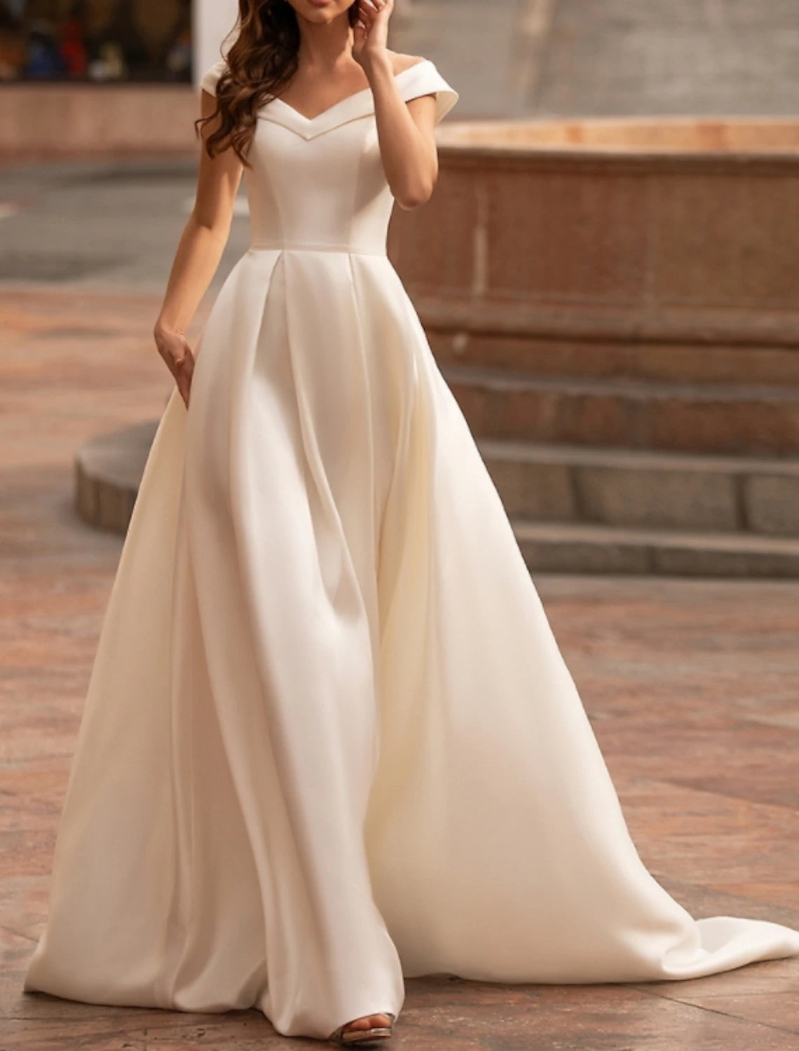 Wholesa Hall Casual Wedding Dresses A-Line Off Shoulder Cap Sleeve Sweep / Brush Train Satin Bridal Gowns With Pleats