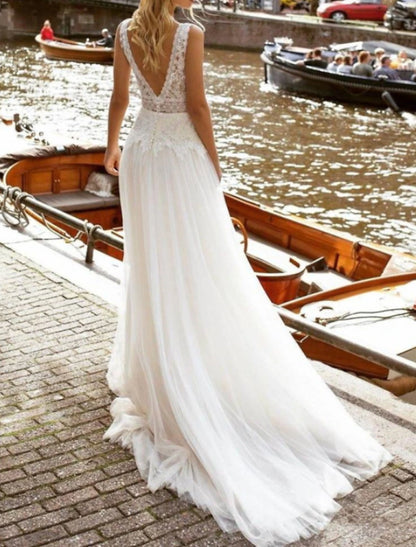 Wholesa Beach Boho Wedding Dresses A-Line V Neck Sleeveless Sweep / Brush Train Lace Bridal Gowns With Appliques