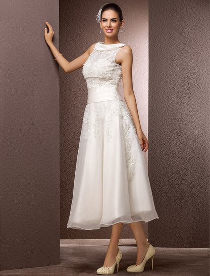 Wholesale Hall Wedding Dresses A-Line Illusion Neck Sleeveless Tea Length Lace Bridal Gowns With Pearl Beading Summer Wedding P