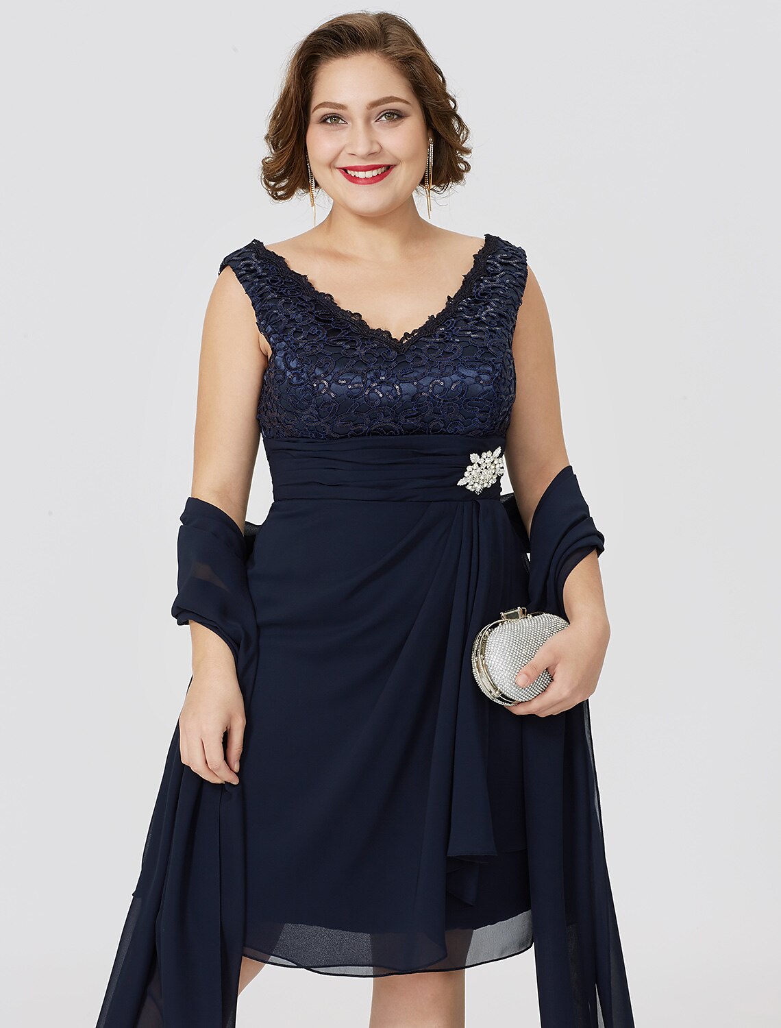 Wholesa A-Line Mother of the Bride Dress Classic & Timeless Plus Size Wrap Included V Neck Knee Length Chiffon Lace Sleeveless yes with Ruched Crystal Brooch