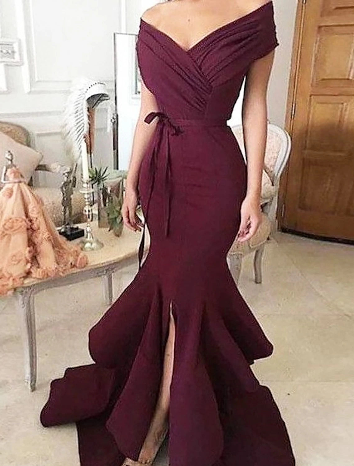 Wholesa  Mermaid / Trumpet Minimalist Sexy Wedding Guest Formal Evening Valentine's Day Dress V Neck Sleeveless Sweep / Brush Train Charmeuse with Slit Tier