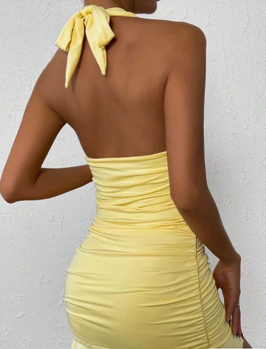 Aimishang Elegant Yellow Halter Neck Open Back Sleeveless Short Homecoming Dress Simple Summer Party Dress