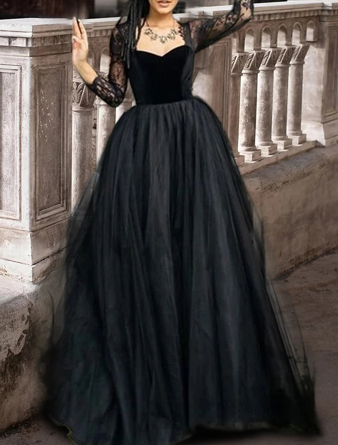 Wholesa Formal Black Wedding Dresses A-Line Square Neck 3/4 Length Sleeve Floor Length Lace Bridal Gowns With Pleats