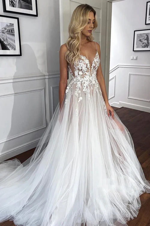 Wholesale Elegant Spaghetti Straps V-Neck Lace Appliques A-line Tulle Rustic Wedding Dress