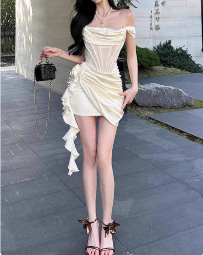Aimishang Sweet Satin Off-The-Shoulder Short Party Prom Dress Stylish Homecoming Dress