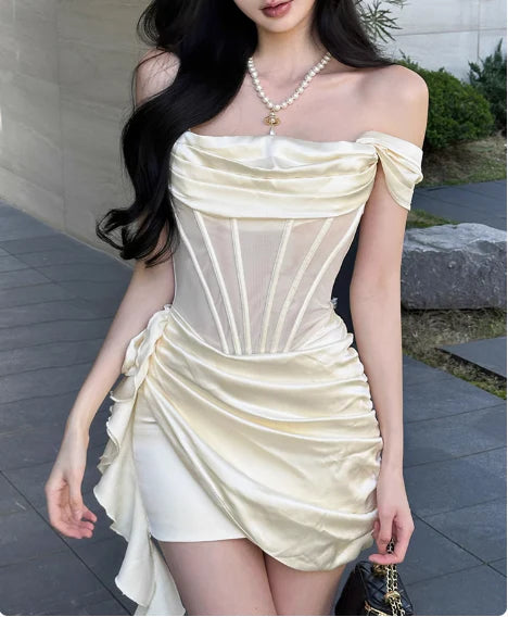 Aimishang Sweet Satin Off-The-Shoulder Short Party Prom Dress Stylish Homecoming Dress