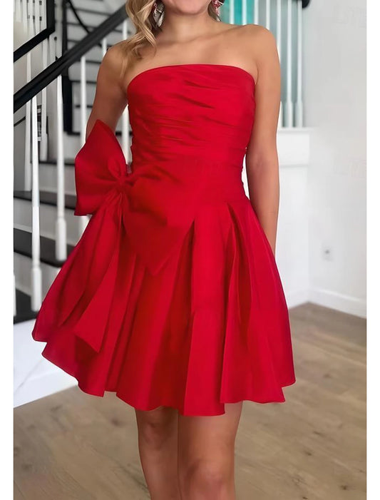 Wholesale Homecoming Dresses A-Line Holiday Strapless Taffeta with Bow(s) Pleats Graduation Short / Mini Sleeveless