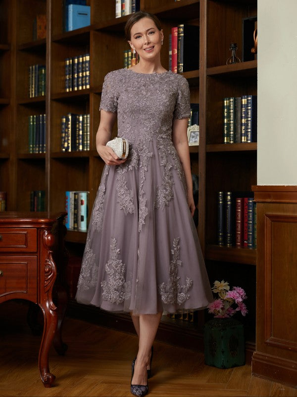 Wholesa A-Line/Princess Chiffon Lace Scoop Short Sleeves Tea-Length Mother of the Bride Dresses