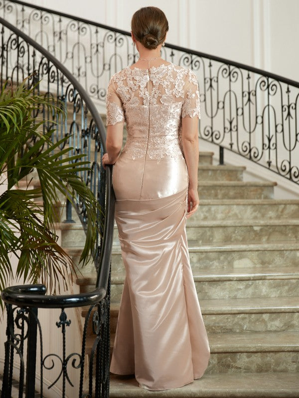 Wholesa Sheath/Column Satin Lace Sweetheart Short Sleeves Floor-Length Mother of the Bride Dresses