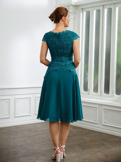 Wholesa A-Line/Princess Chiffon Ruched V-neck Short Sleeves Knee-Length Mother of the Bride Dresses