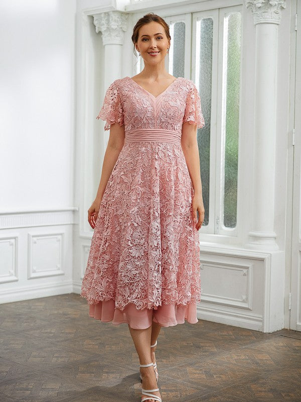 Wholesa A-Line/Princess Chiffon Applique V-neck Short Sleeves Tea-Length Dresses