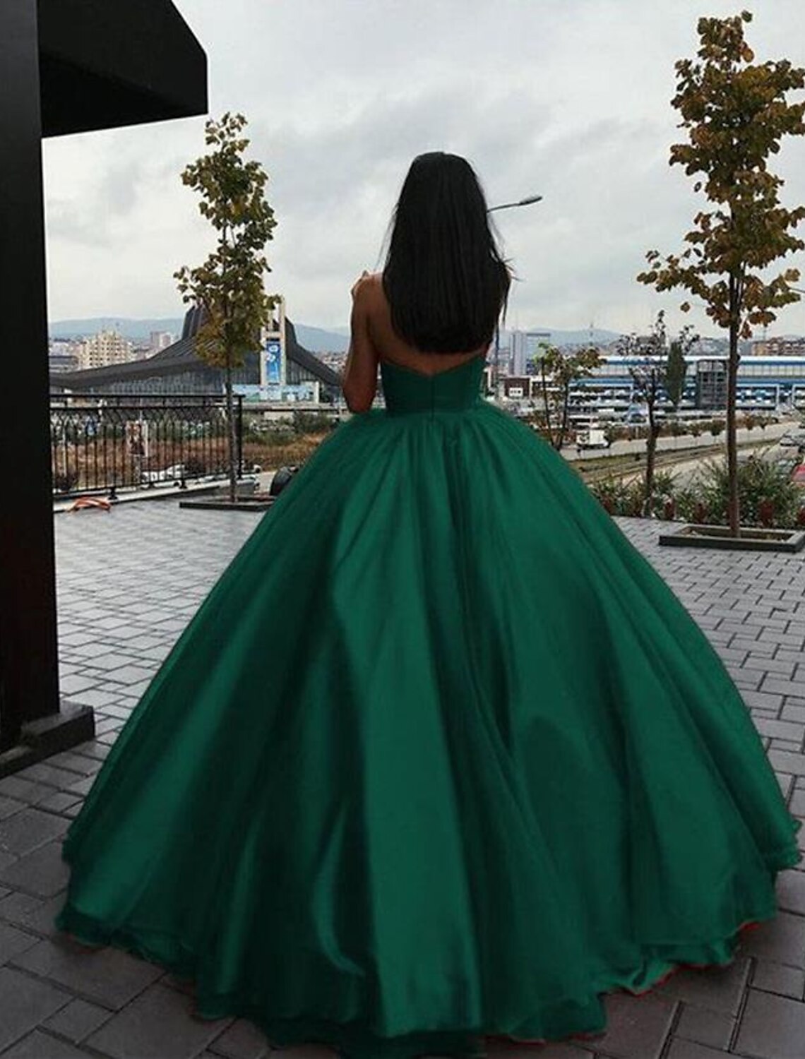 Wholesa Ball Gown Party Dress Beautiful Back Elegant Quinceanera Formal Evening Dress Strapless Sleeveless Floor Length Tulle with Sleek Pleats Tier