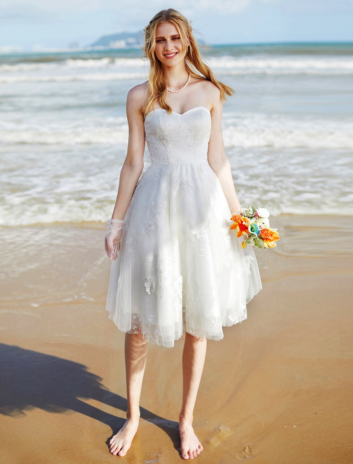 wholesale  Hall Boho Wedding Dresses A-Line Sweetheart Strapless Knee Length Lace Bridal Gowns With Lace