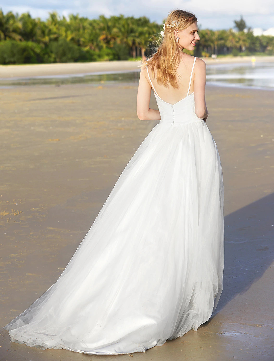 wholesale  Beach Wedding Dresses A-Line Spaghetti Strap Sleeveless Sweep / Brush Train Chiffon Bridal Gowns With Sashes / Ribbons