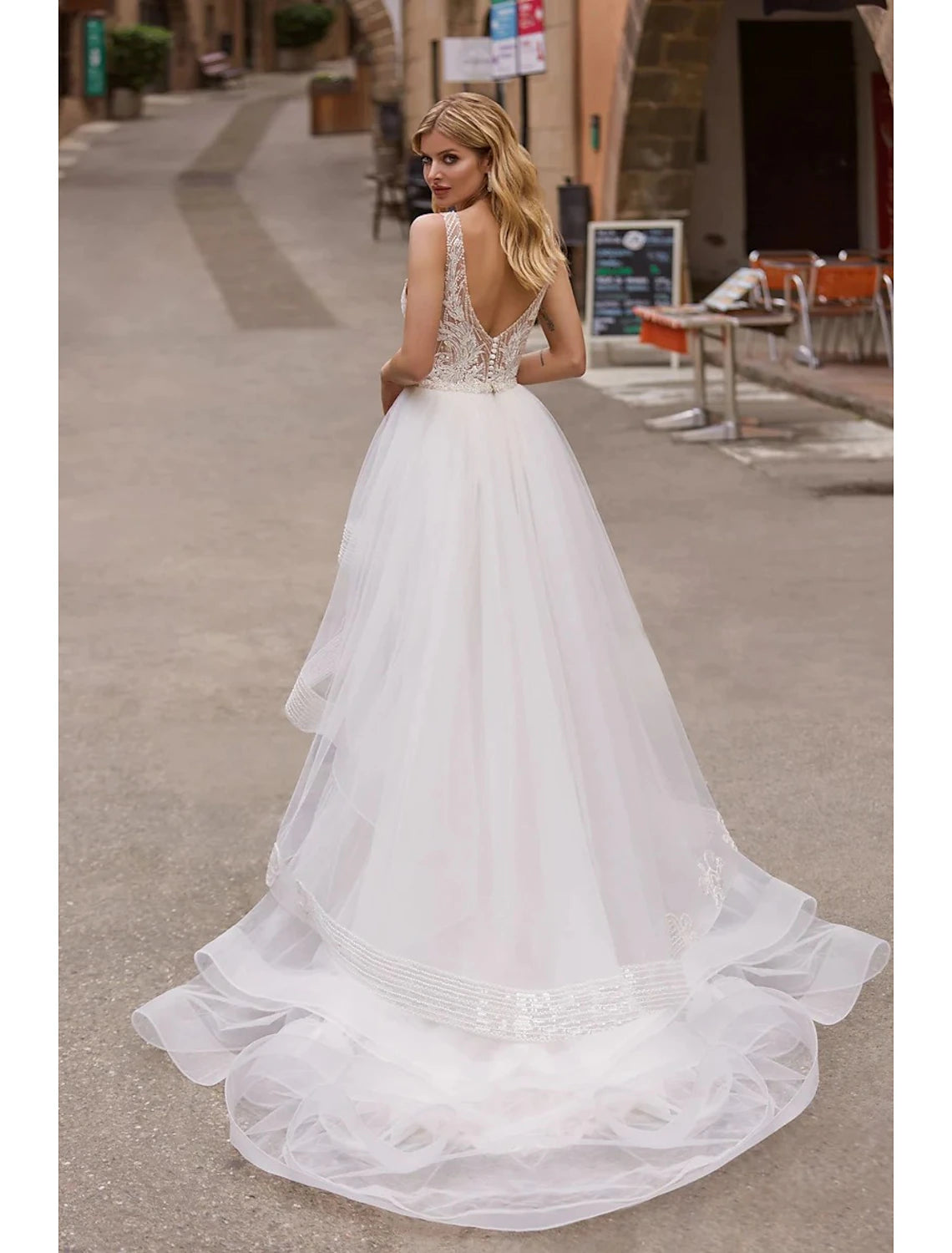 Wholesale Engagement Formal Wedding Dresses Mermaid / Trumpet V Neck Sleeveless Court Train Satin Bridal Gowns With Appliques Solid Color Summer Wedding Party