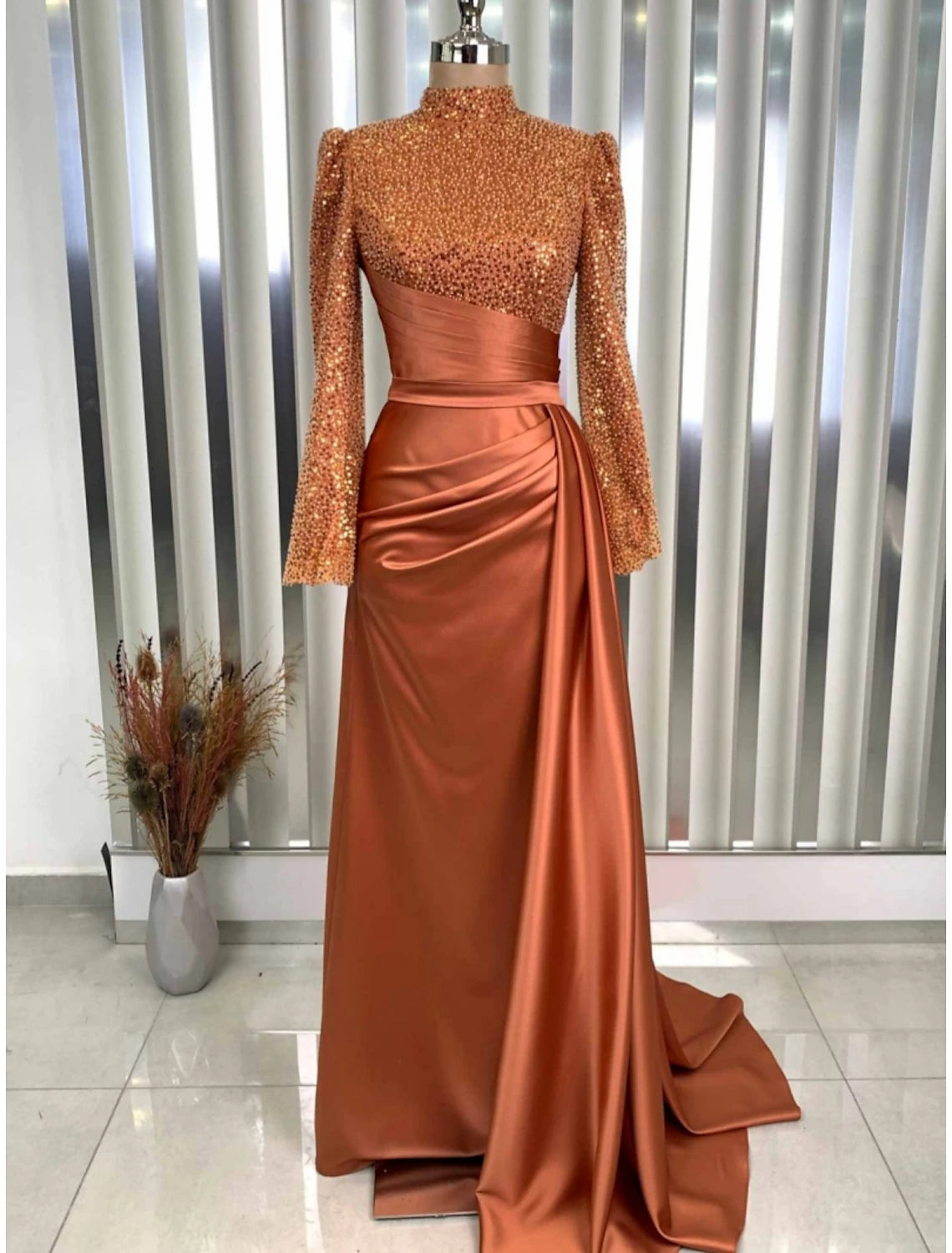 Wholesa A-Line Evening Gown Champagne Christmas Elegant Dress Formal Sweep / Brush Train Long Sleeve High Neck Satin with Glitter Pleats Ruched