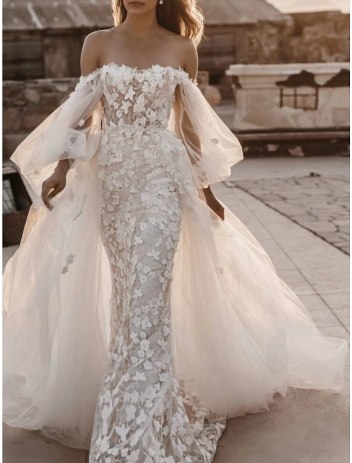 Wholesa Hall Formal Wedding Dresses A-Line Sweetheart Long Sleeve Court Train Lace Bridal Gowns With Pleats Appliques