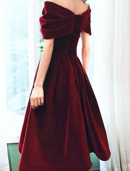 wholesale  A-Line Cocktail Dresses 1950s Dress Fall Wedding Guest Dress Knee Length Short Sleeve Off Shoulder Velvet with Pleats Pure Color