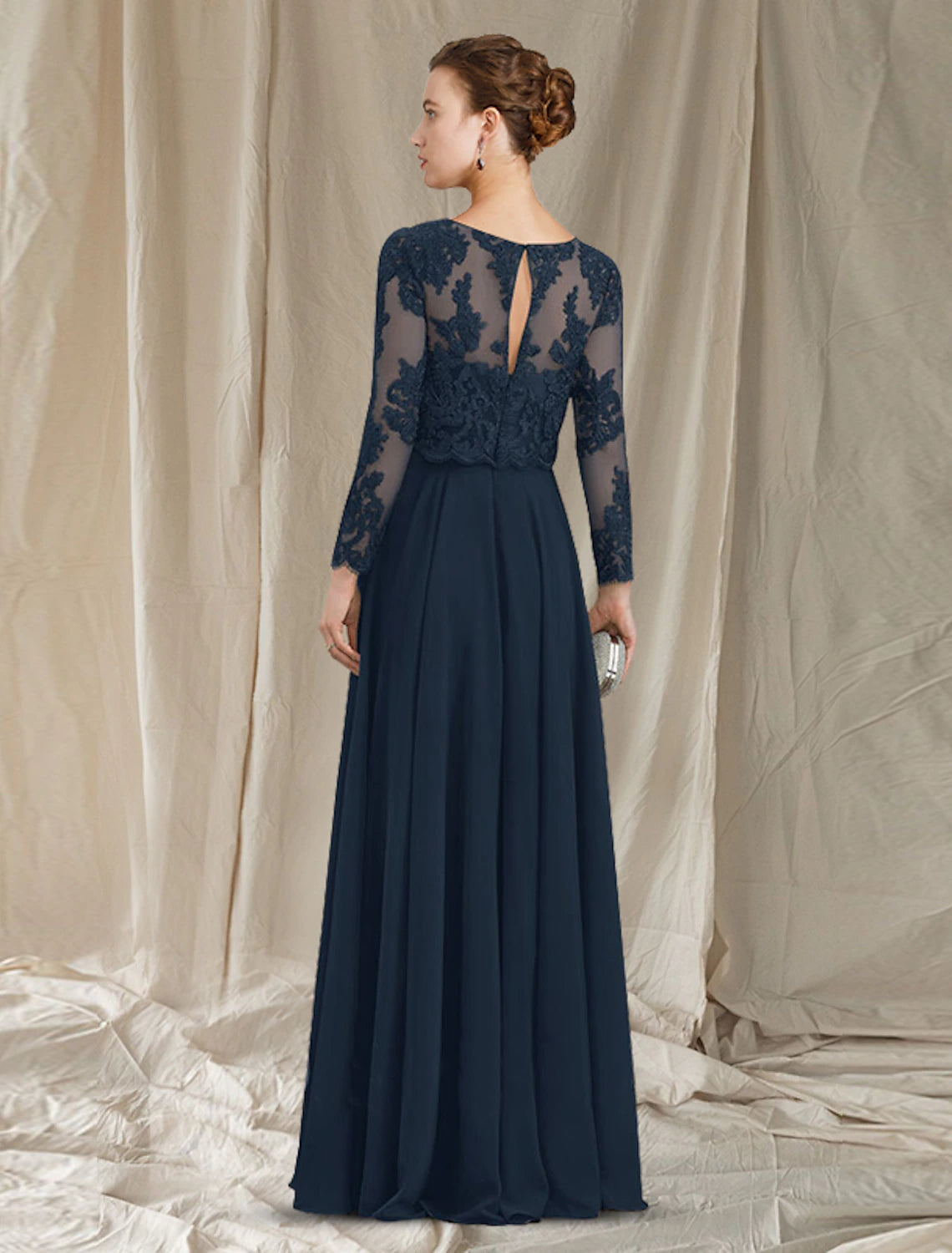 wholesale  A-Line Mother of the Bride Dress Elegant Jewel Neck Floor Length Chiffon Lace Long Sleeve with Appliques