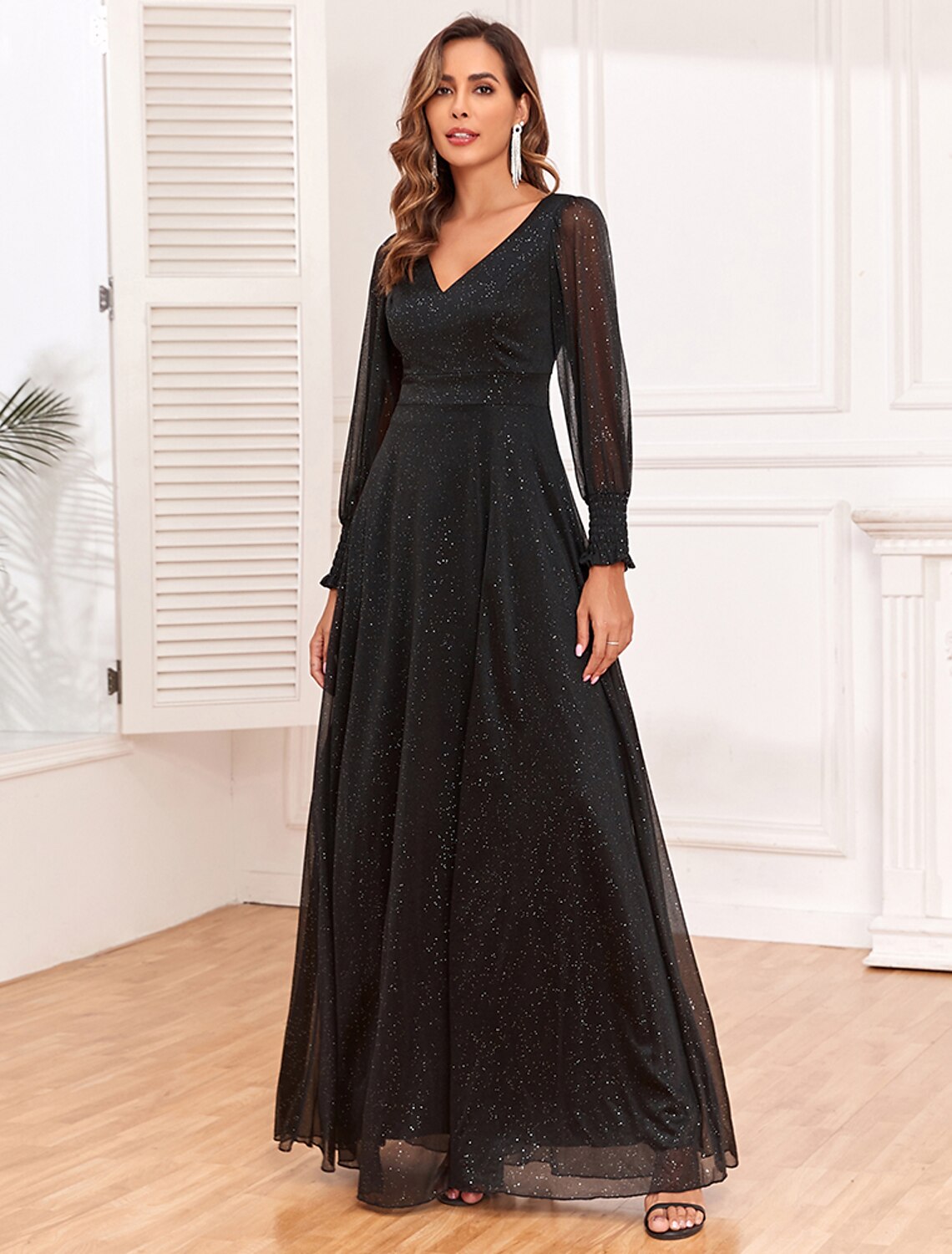 Wholesa A-Line Evening Gown Empire Black Dress Party Gothic Tulle Dress Floor Length Long Sleeve V Neck V Back with Glitter Slit