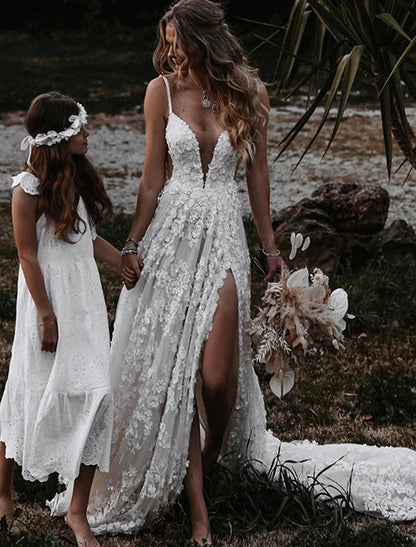 Wholesale Beach Sexy Boho Wedding Dresses A-Line Sweetheart Camisole Spaghetti Strap Court Train Lace Outdoor Bridal Gowns With Appliques Split Front 2023 Summer Wedding Party, Women‘s Clothing